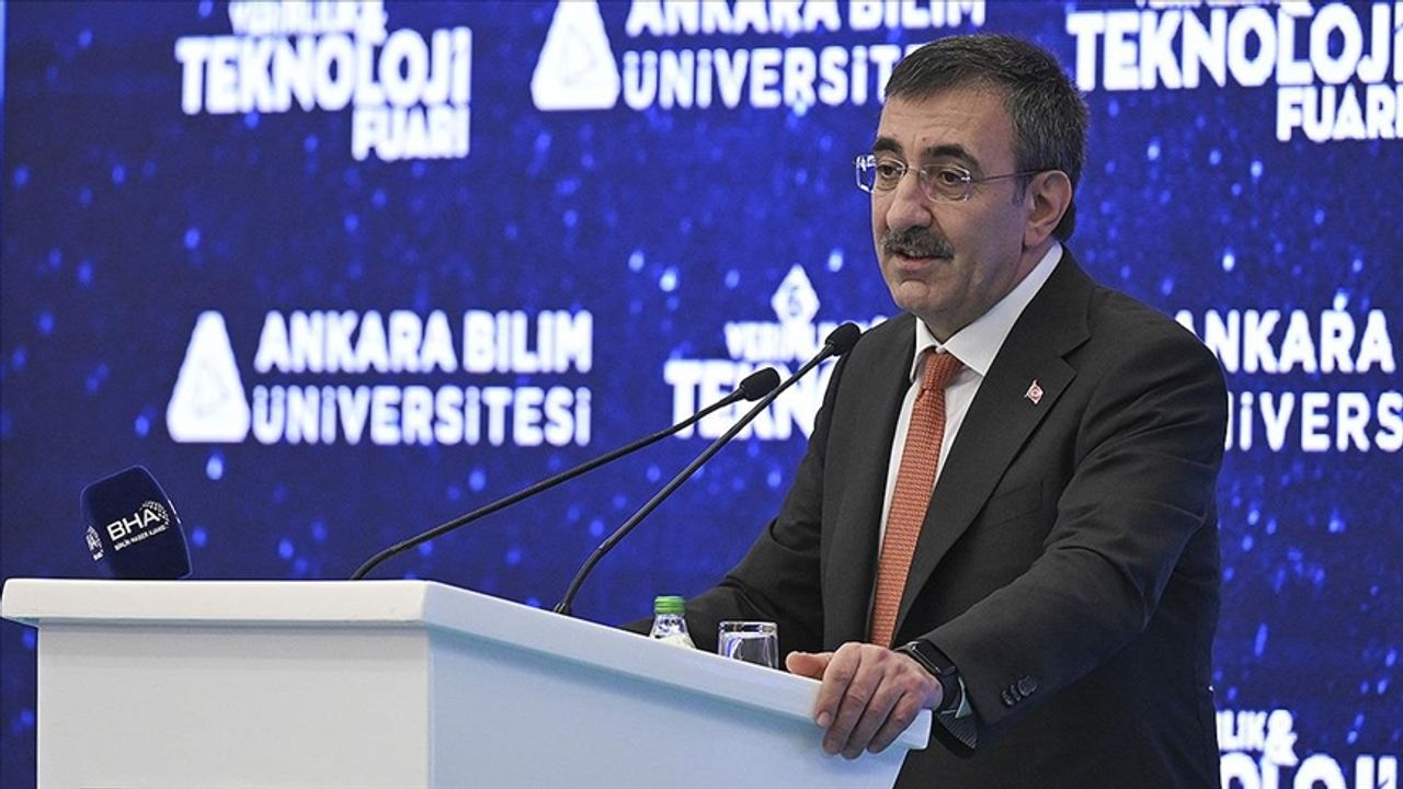 Cumhurbaşkanı Yardımcısı Yılmaz: Türkiye dijital ve yeşil dönüşümün öncü ülkelerinden olacak