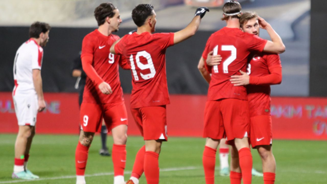 Ümit Milli Futbol Takımı, Semih Kılıçsoy ve Bertuğ Yıldırım'ın golleriyle kazandı
