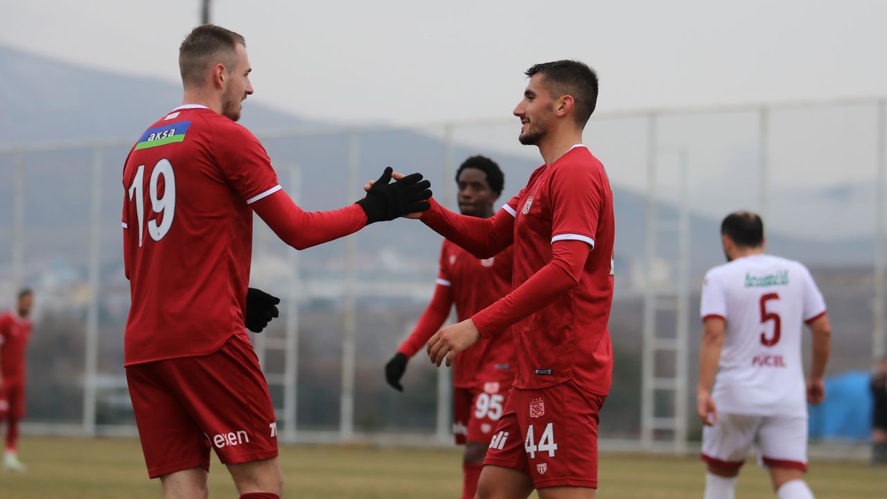 Sivasspor'dan hazırlık maçında bol gollü galibiyet: 6-1