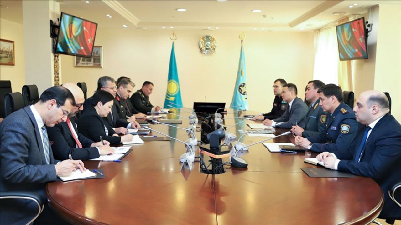 Kazakistan ve Türkiye, Hazar Denizi'nde güvenliğin sağlanması konusunda işbirliğini görüştü