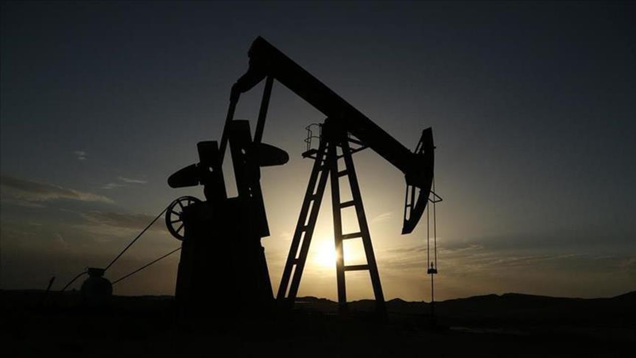 Brent petrolün varil fiyatı 86,12 dolar