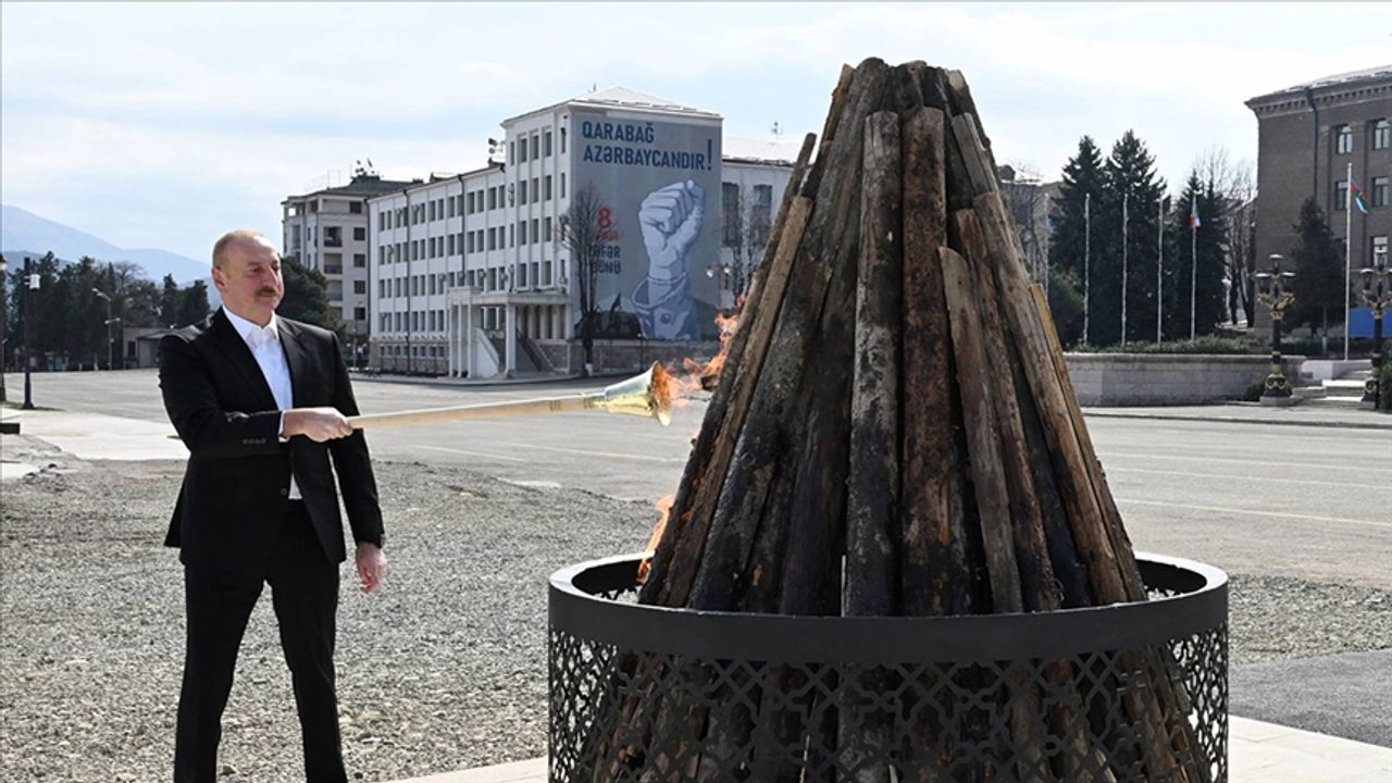 Azerbaycan Cumhurbaşkanı Aliyev, Hankendi'de Nevruz ateşini yaktı