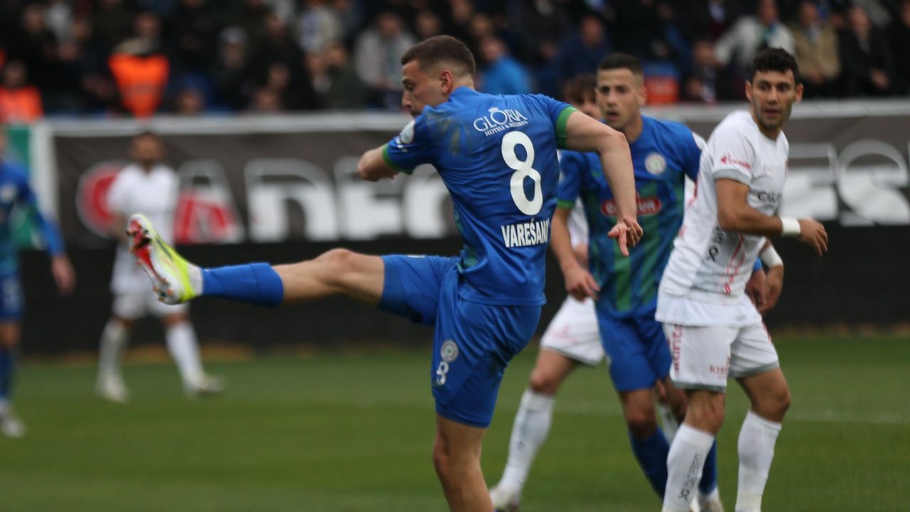 Çaykur Rizespor, Antalyaspor'u 3 golle geçti