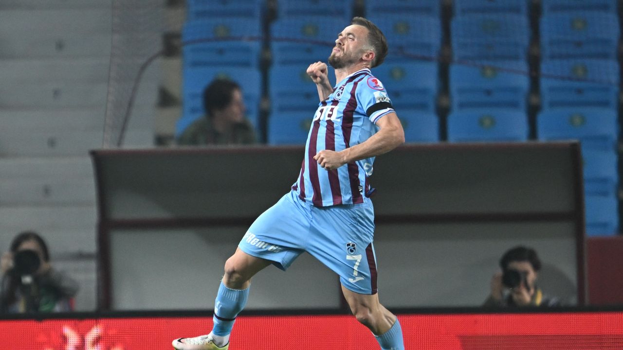 İlk yarı sonucu: Trabzonspor 2 - Fatih Karagümrük 1