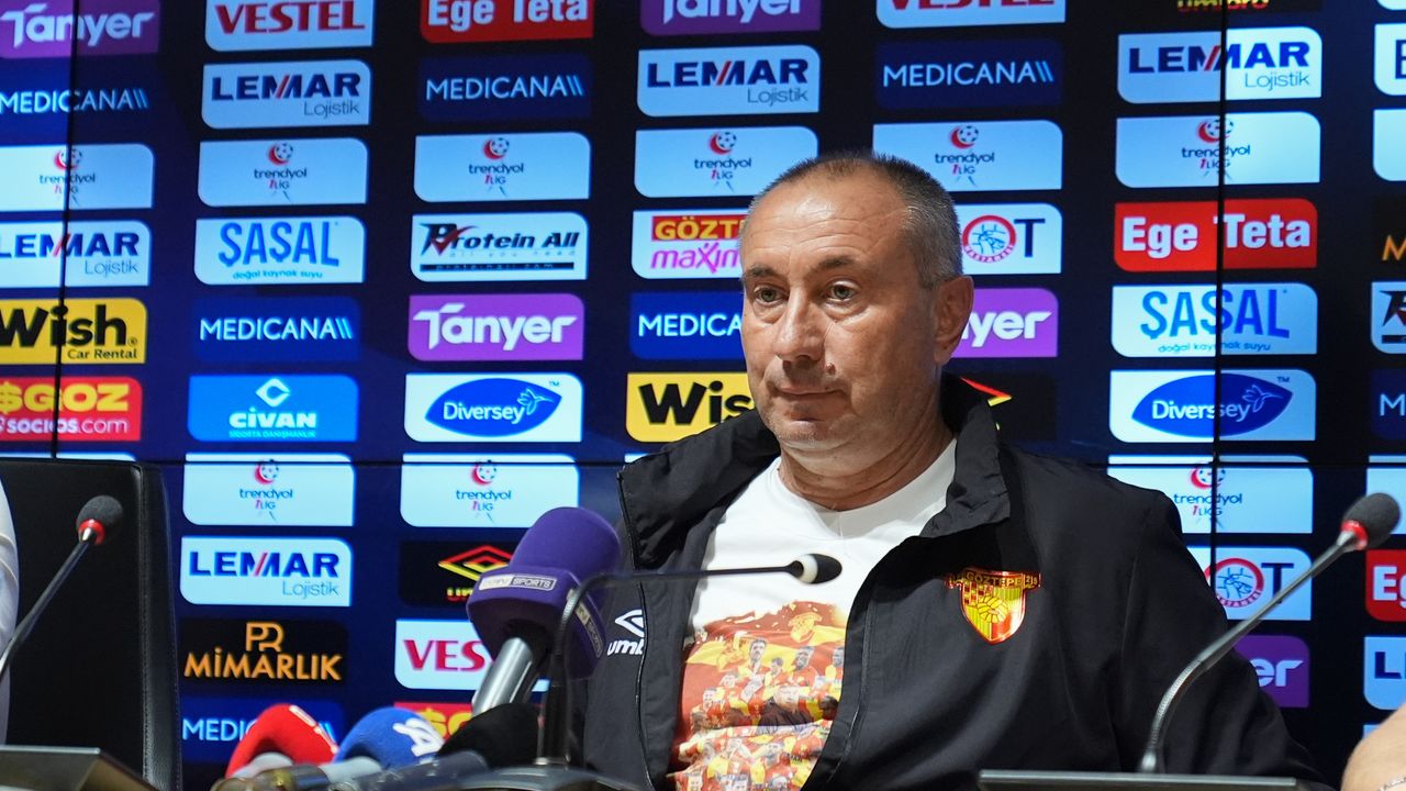 Stanimir Stoilov:  Bu kulüp Süper Lig'de olmayı hak ediyor