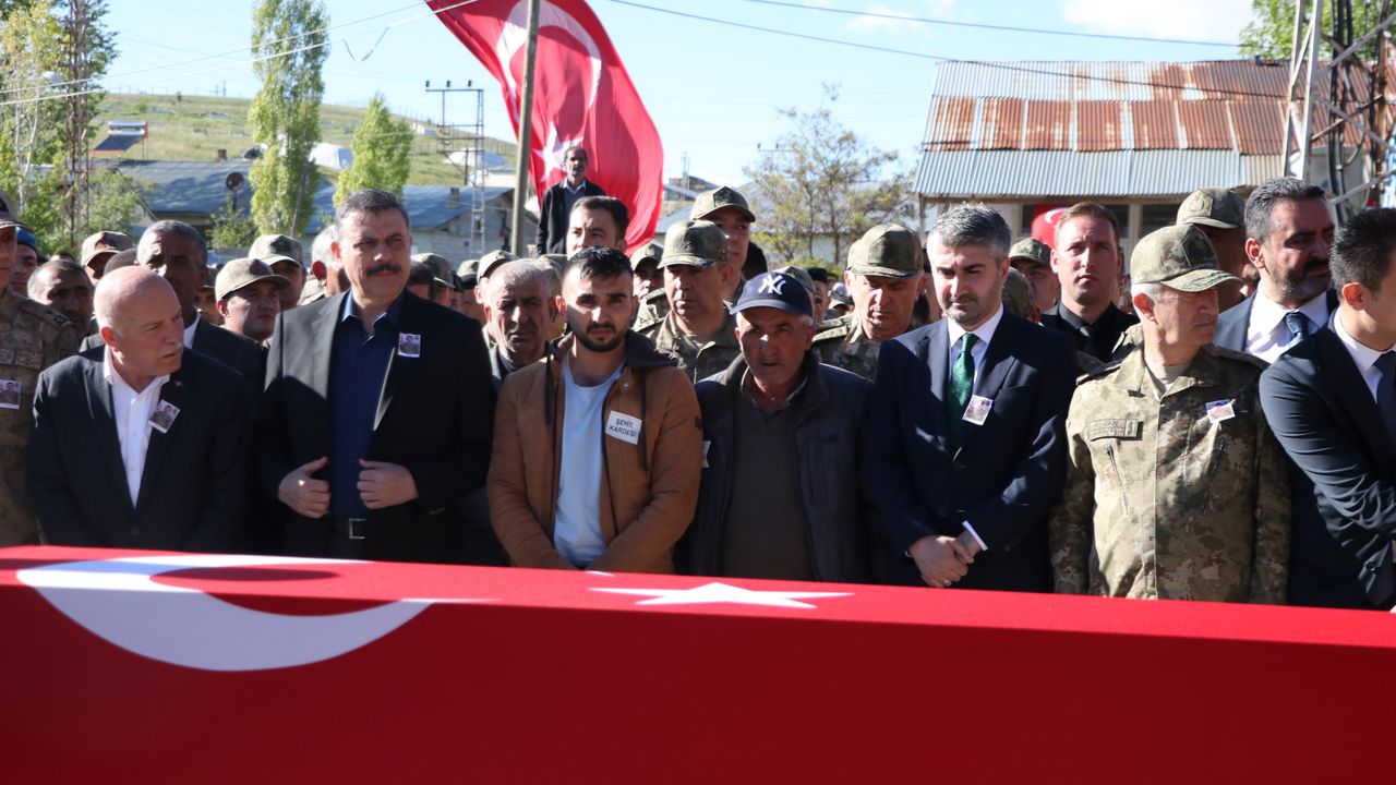 Şehit Piyade Sözleşmeli Onbaşı Recep Kabala, Erzurum'da son yolculuğuna uğurlandı