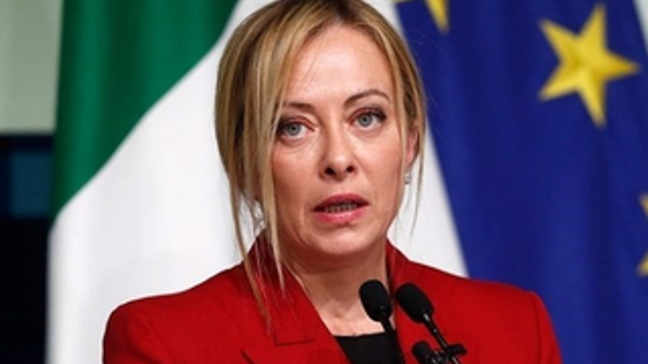 İtalya Başbakanı Meloni, Cumhurbaşkanı Reisi'nin ölümü nedeniyle İran'a dayanışma dileklerini iletti