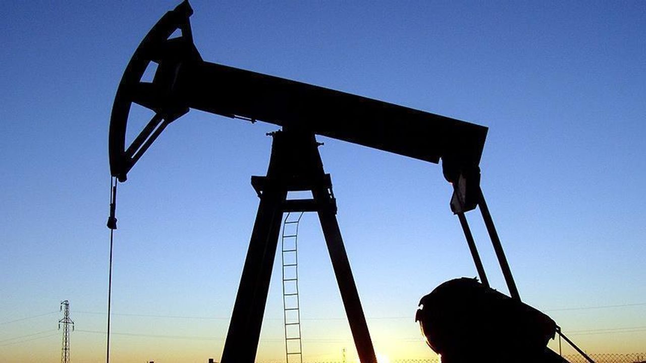 Brent petrolün varil fiyatı 83,85 dolar