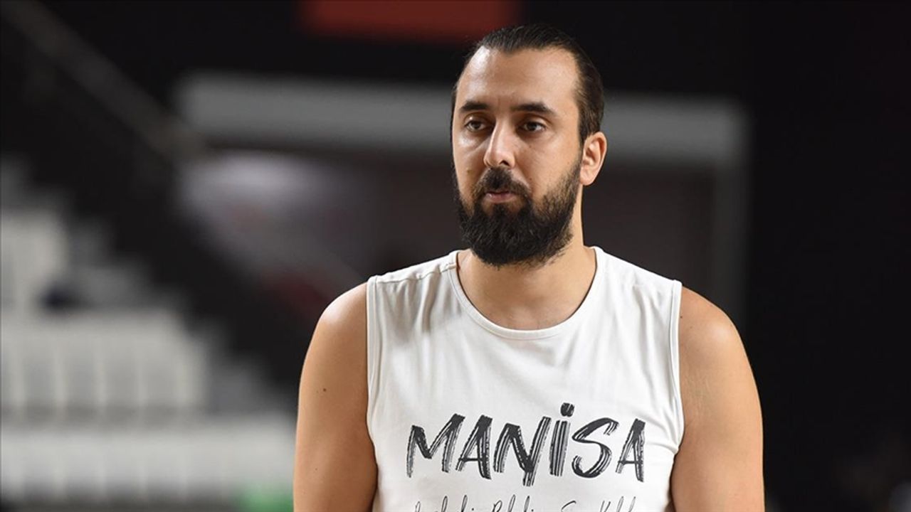 Manisa Büyükşehir Belediyesporlu Görür, play-off'ta takımına güveniyor