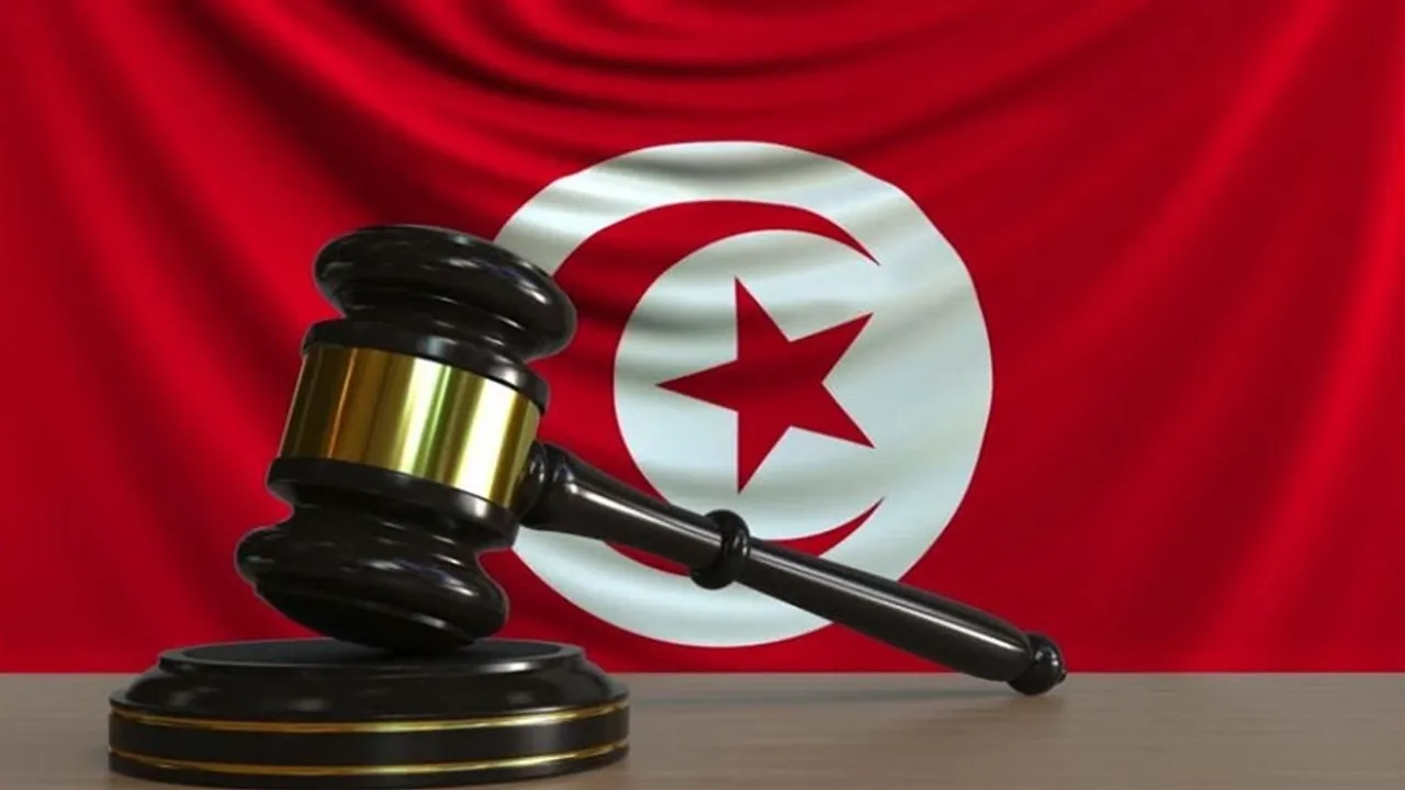 Tunus'ta iki gazeteci birer yıl hapse çarptırıldı