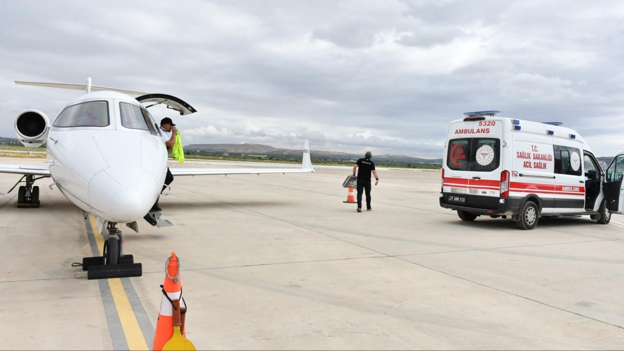 Mekke'de rahatsızlanan kişi ambulans uçakla Gaziantep'e getirildi