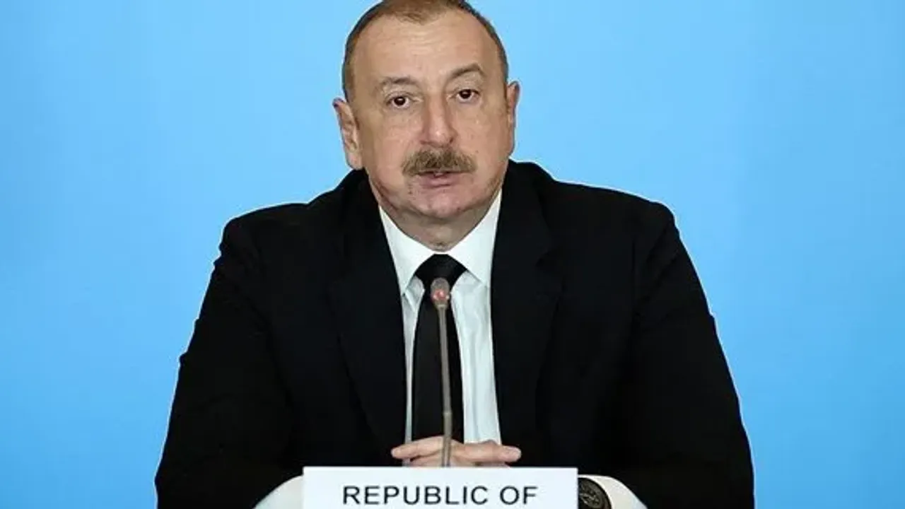 Azerbaycan'da genel seçimlerin iki ay öne alınması önerisi Mecliste kabul edildi