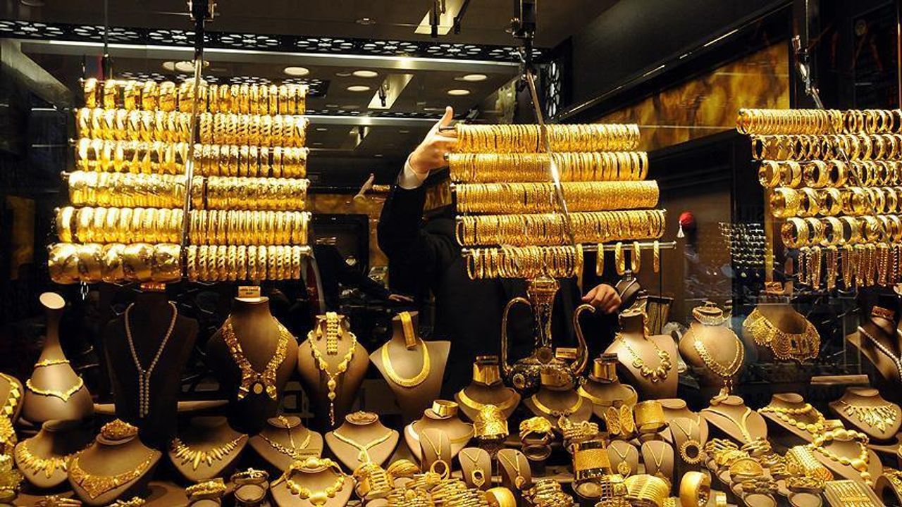 Altının gramı 2 bin 452 liradan işlem görüyor