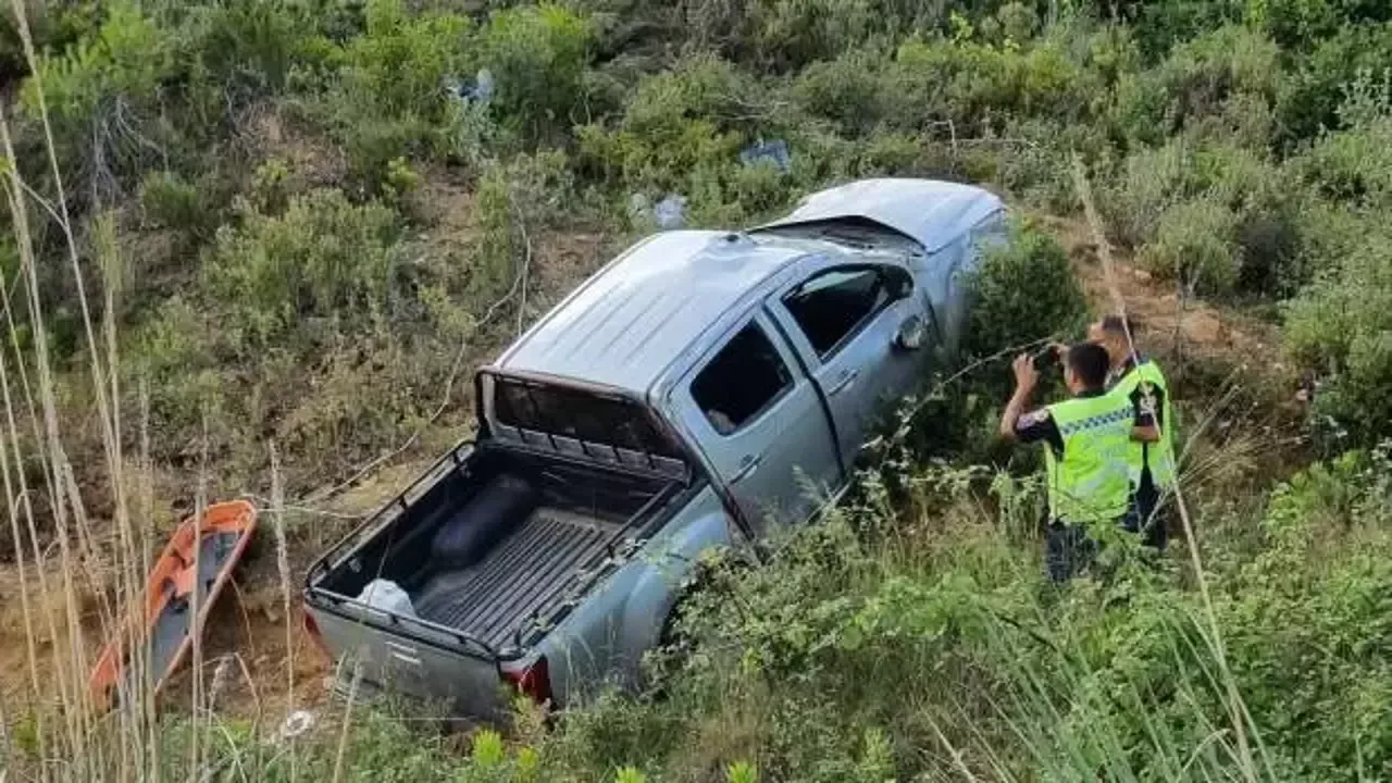 Antalya'da uçuruma yuvarlanan safari aracındaki 1 turist öldü, 3 kişi yaralandı