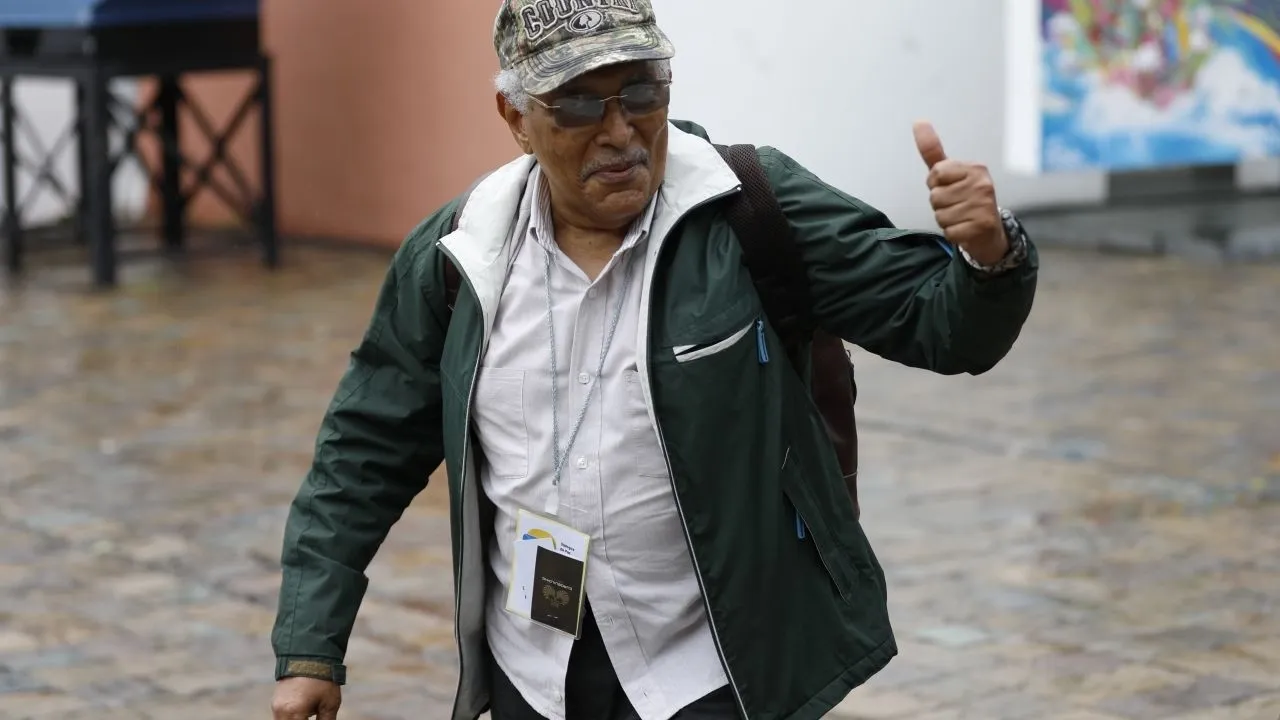 Kolombiya'da hükümet ile eski FARC üyeleri barış görüşmelerine yeniden başladı