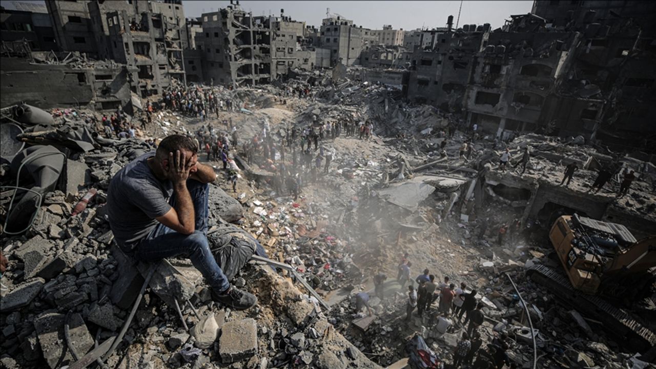 Gazze'deki Sivil Savunma Müdürlüğü: İsrail'in, çalışanlarımızı hedef alması savaş suçu