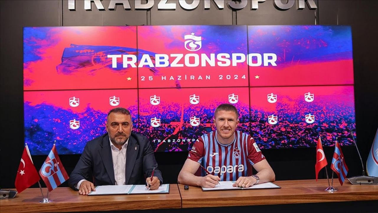Trabzonspor, yeni transferleri imza töreni düzenledi