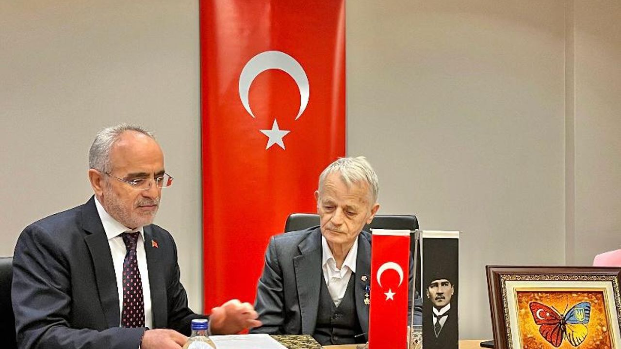 Kırımoğlu, Cumhurbaşkanı Başdanışmanı Yalçın Topçu ile bir araya geldi