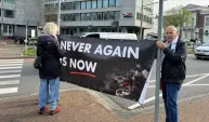 Uluslararası Adalet Divanı önünde Filistin'e destek gösterisi düzenlendi
