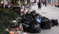 İzmir'de cadde ve sokaklarda çöp yığınları oluştu