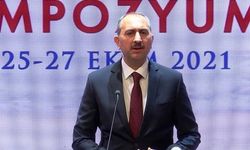 Bakan Gül: Özgürlükçü bir anayasa yapma imkanı vardır