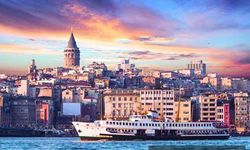 İSTANBULUN SİMGESİ TARİHİ GALATA KULESİ HİKAYESİ