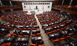 Suriye ve Irak'a asker gönderme tezkereleri TBMM'de