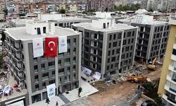 Yıkıcı İzmir depreminin yaralı sarıldı, yeni binalar yükseldi