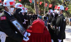 6 ay sonra şehit sayılan Uzman Onbaşı Kaya için yeniden tören düzenlendi