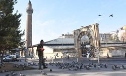 800 yıllık vakıf geleneğiyle besleniyorlar