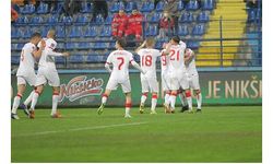 A Milli Futbol Takımı, play-off'a kaldı: 1-2