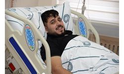 Annesine böbrek nakli için 35 kilo verdi