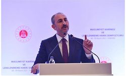 Bakan Gül: Hukuk, sanal dünyaya karşı sanal tutum sergilemez
