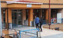 Çatısı yanan yurttaki 500'e yakın öğrenci, misafirhanelerde kalacak