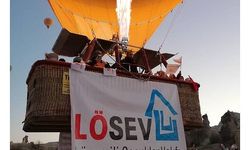 İyileşen lösemili çocukların Kapadokya semalarında balonlu turu 