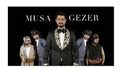 MUSA GEZER, TRAFİK POLİSİNİN HALAYI İLE SOSYAL MEDYA’DA VIRAL OLDU 