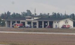 Piste inen uçağın önüne çıkan kaçak göçmenler, sınır dışı ediliyor