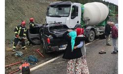 Ücretli öğretmen, 'Öğretmenler Günü' kazada hayatını kaybetti: 3 yaralı