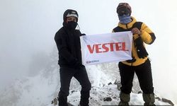 VESTEL DAĞCILIK TOPLULUĞU TÜRKİYE'NİN EN YÜKSEK BEŞİNCİ DAĞINDA