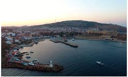 Bozcaada’ya bazı feribot seferleri iptal edildi