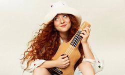 Kendi ile Birlikte Müzik Kariyeri de Büyüyor