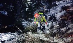 Safranbolu'da otomobil, uçuruma yuvarlandı: 2 ölü
