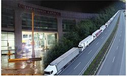 Sarp Sınır Kapısı'ndaki TIR kuyrukları için ilave geçiş peronları devrede