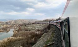 Turistik Doğu Ekspresi'nin Kars yolculuğu sürüyor