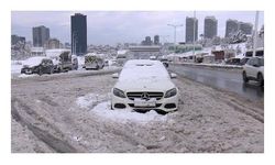 Bağcılar TEM İSTOÇ mevkiinde kar esareti 