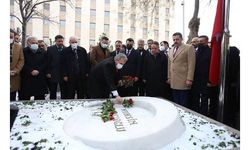 Destici'den Yazıcıoğlu'nun kabrine ziyaret