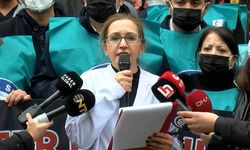 Kartal'da Ömür hemşire için karanfilli protesto