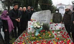 Kıvırcık Ali mezarı başında anıldı
