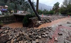 Marmaris'te 1 yılda düşen yağışın 3’te 1’i, 4 günde yağdı