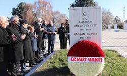 Rahşan Ecevit, mezarı başında anıldı